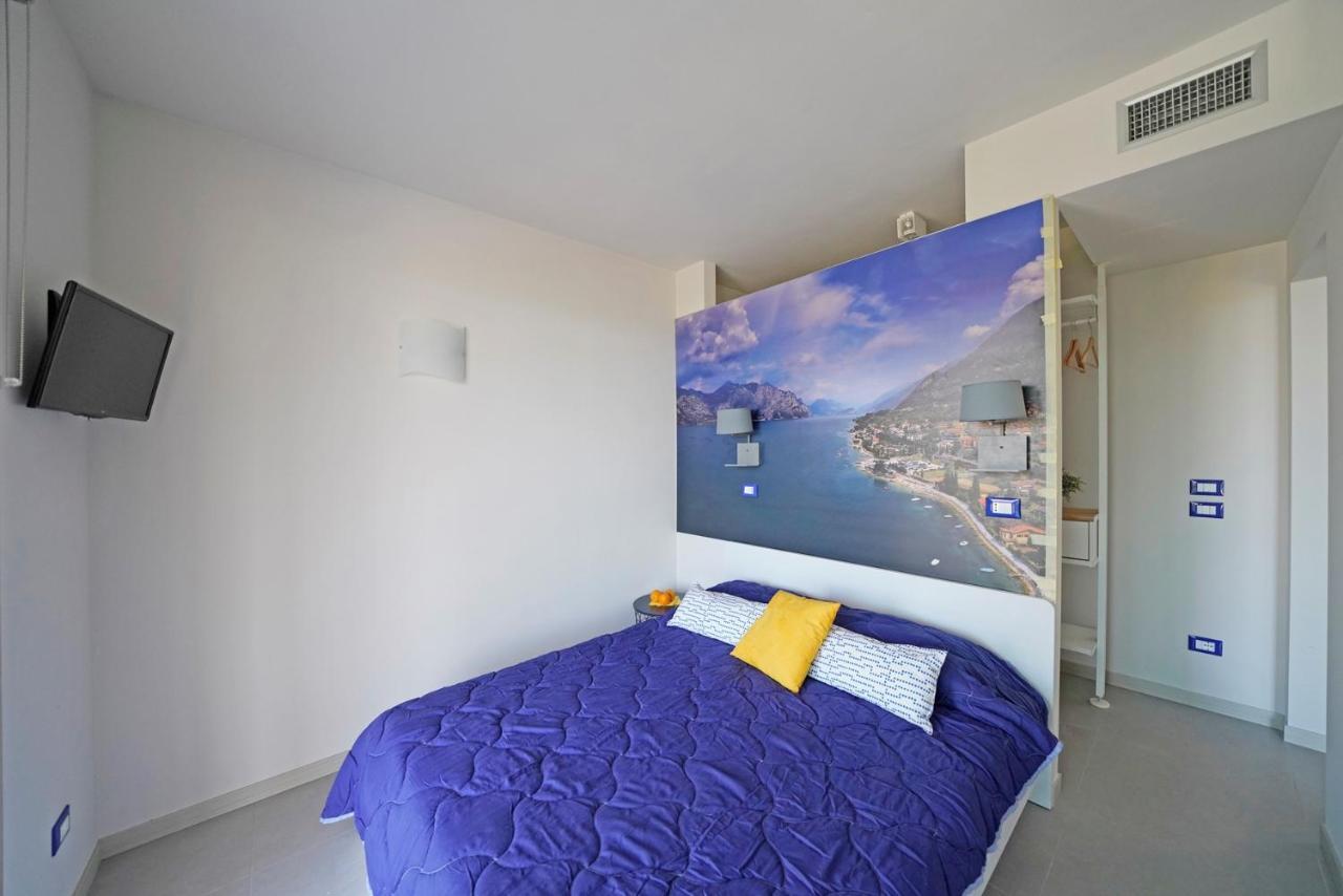 Gardaliva Blue Studio 3 Manerba del Garda Dış mekan fotoğraf
